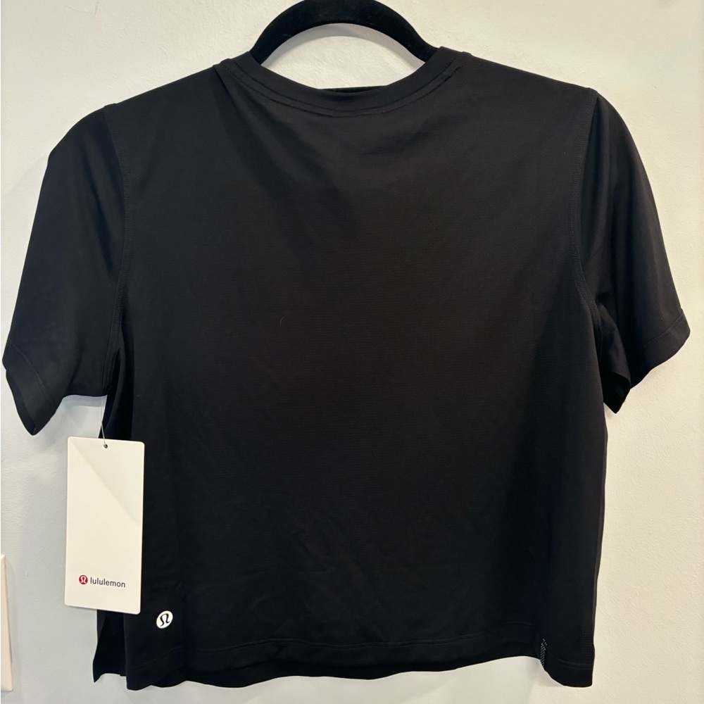 Lululemon ultralight, waist length t shirt